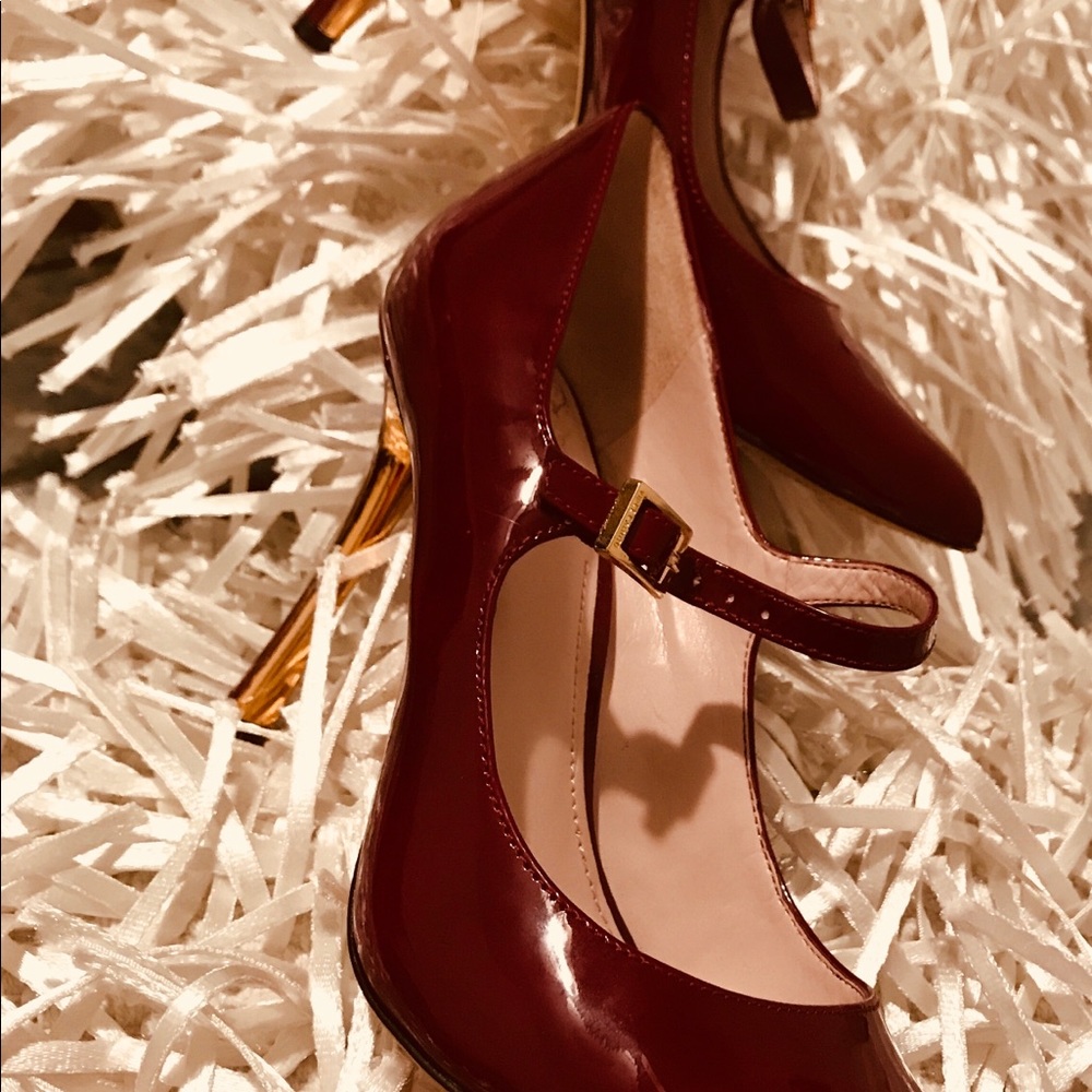 Vince Camuto Caella Patent Mary Jane Pumps Size 7 - Picture 3 of 9